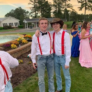 Meet your Posher, Hunter